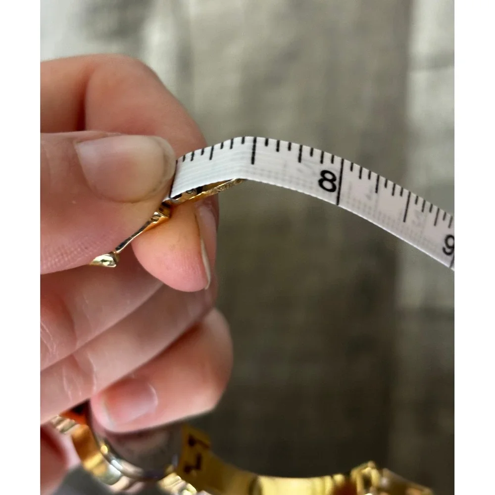 Vintage Two Tone Gold Silver Women‎ Watch Crystal Accent Roman Numeral AV021-04
